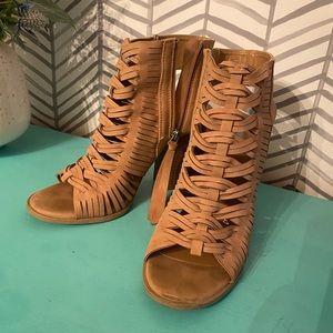 DV Dolce Vita Huarache Chunky Block Heel Ankle Open Toe Booties Tan Sz 10